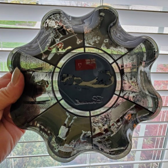 Mid-Century Bermuda Souvenir Dish/Ashtray - Picture 9 of 10